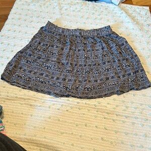 Gently worn women’s medium mini skirt by Forever 21